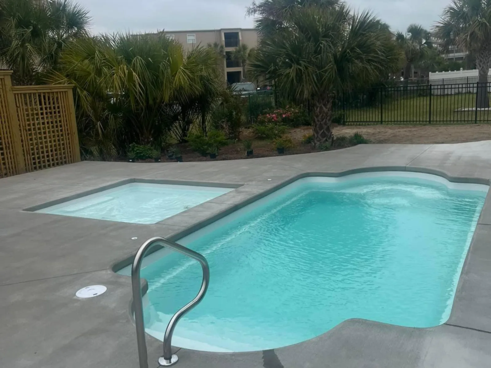 Pixie Sundeck fiberglass sundeck